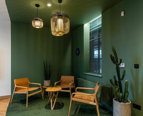 Espace accueil en entreprise, par Elisabeth Hamard, architecte d'intérieur, Toulon - Var